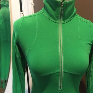 Green Lululemon top
